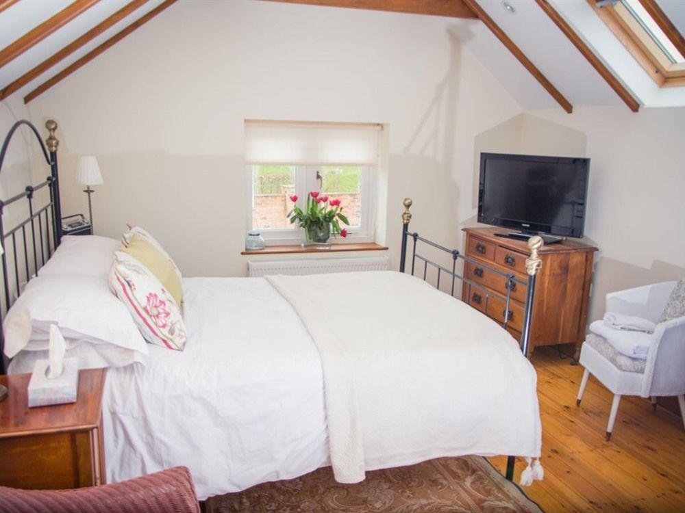 Owl Barn At The Gardens Villa Lissington Bagian luar foto